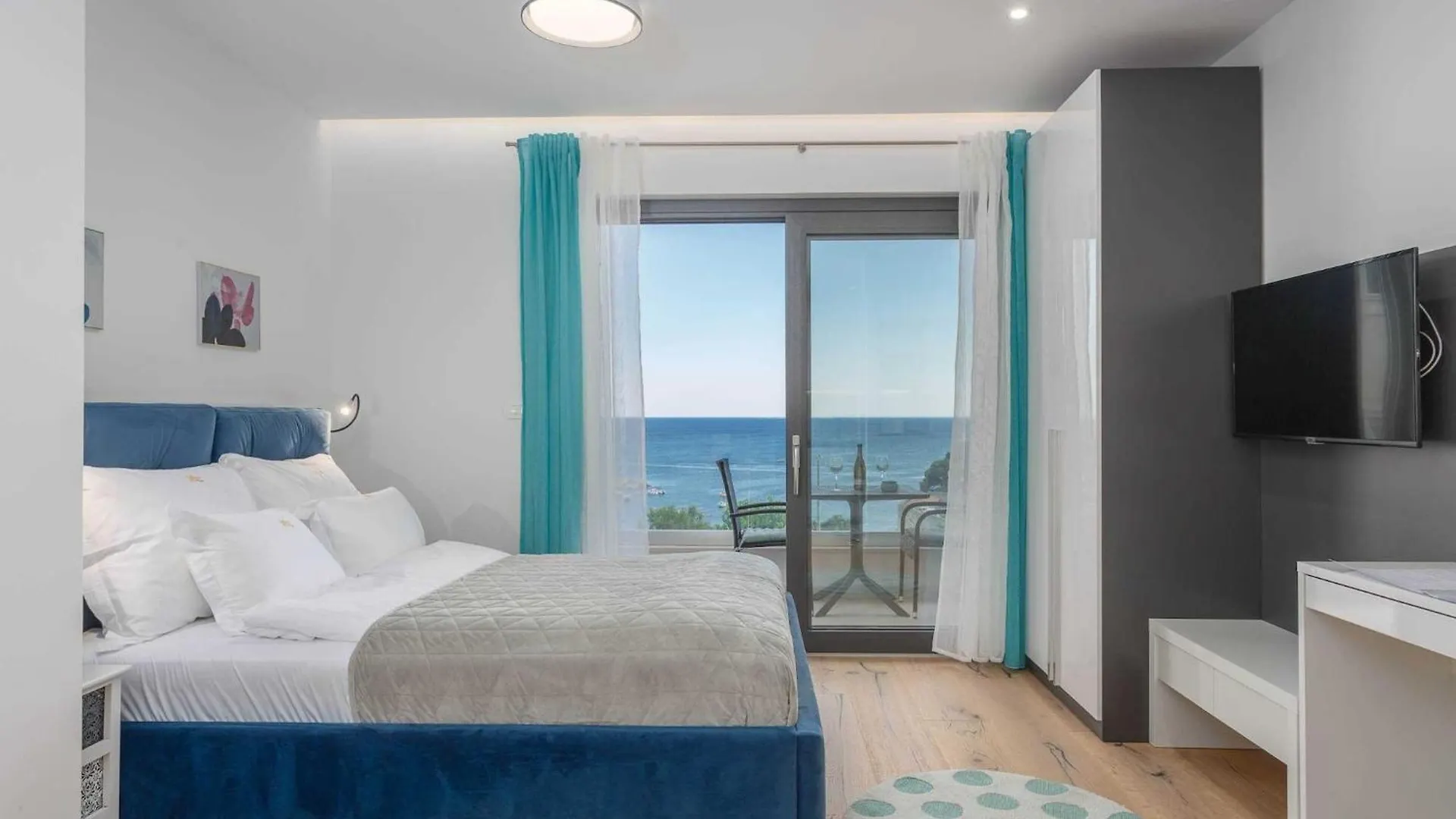 Luxury Beachfront Krk Apartments With Terrace - Studio Apartment With Terrace Krk Town