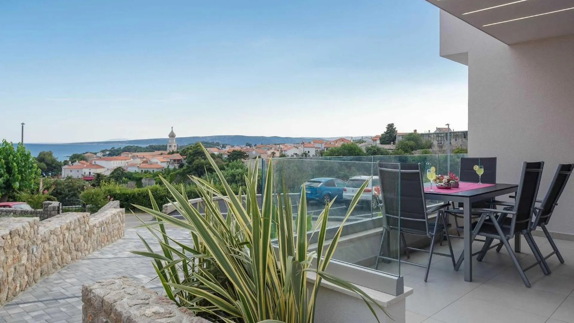 Luxury Beachfront Krk Apartments With Terrace - Studio Apartment With Terrace Krk Town